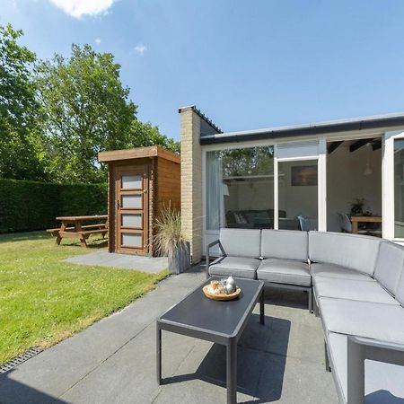 Contemporary Bungalow With Garden Sint Maartensvlotbrug Kültér fotó